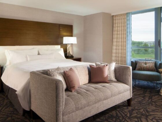 Renovated Westin Presidential Suite and Executive Lounge by self-performing hospitality contractor DDB Contracting, a trusted hotel PIP contractor